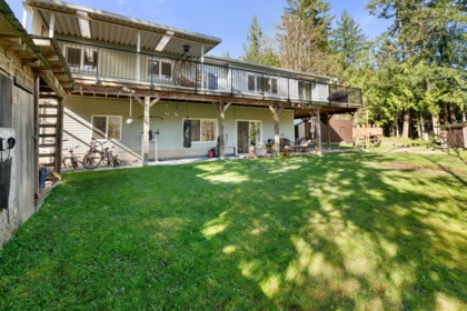 Swimming Pool Photo of 50940 Riverview Drive, Chilliwack, BC