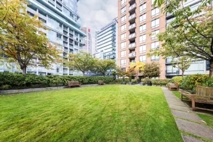 Backyard Photo of 2601 788 Richards Street, Vancouver, BC