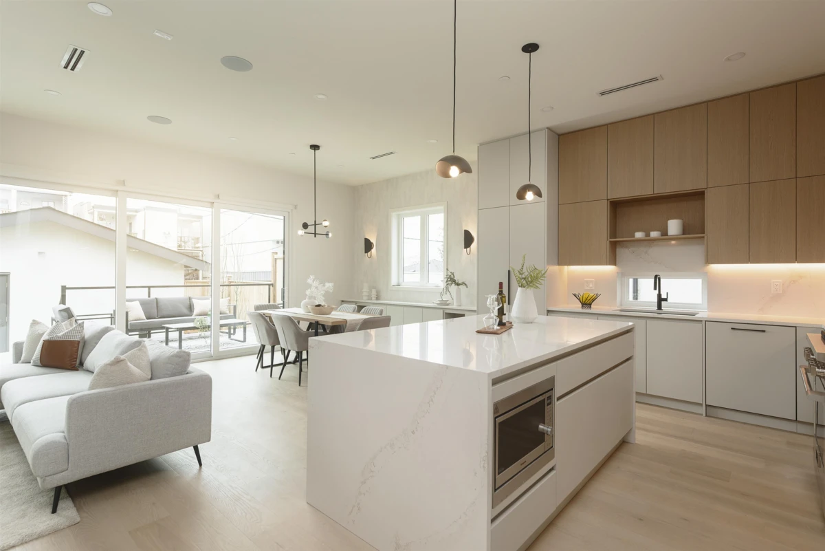 Dining Area Photo of 2 735 E 10th Avenue, Vancouver, BC
