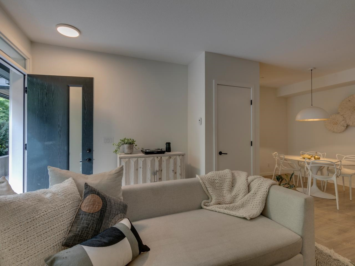 Family Room Photo of 8 533 E 3rd Street, North Vancouver, BC