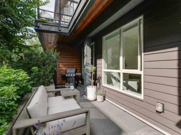 Swimming Pool Photo of 8 533 E 3rd Street, North Vancouver, BC