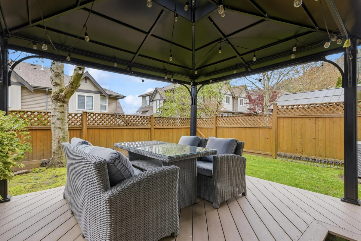 Living Room Photo of 26 5900 Jinkerson Road, Chilliwack, BC