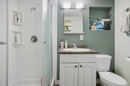 Hot Tub / Spa Photo of 494 E 18th Avenue, Vancouver, BC