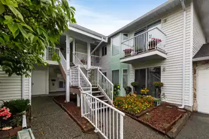 213 7156 121 Street, Surrey, BC, Surrey — Townhouse for sale