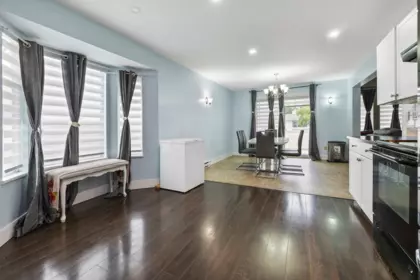 Kitchen Photo of 213 7156 121 Street, Surrey, BC