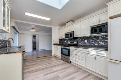 Pantry Photo of 760 Grover Avenue, Coquitlam, BC