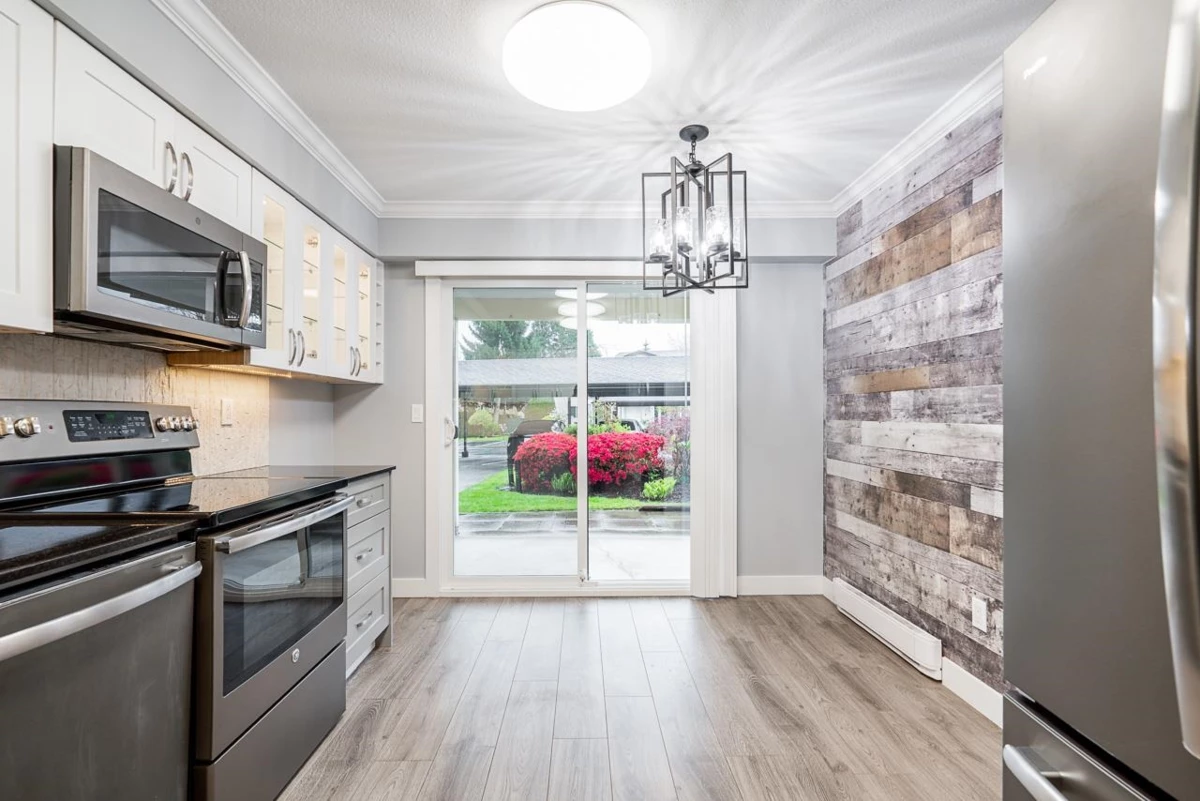 Guest Bathroom Photo of 2 6467 197th Street, Langley, BC