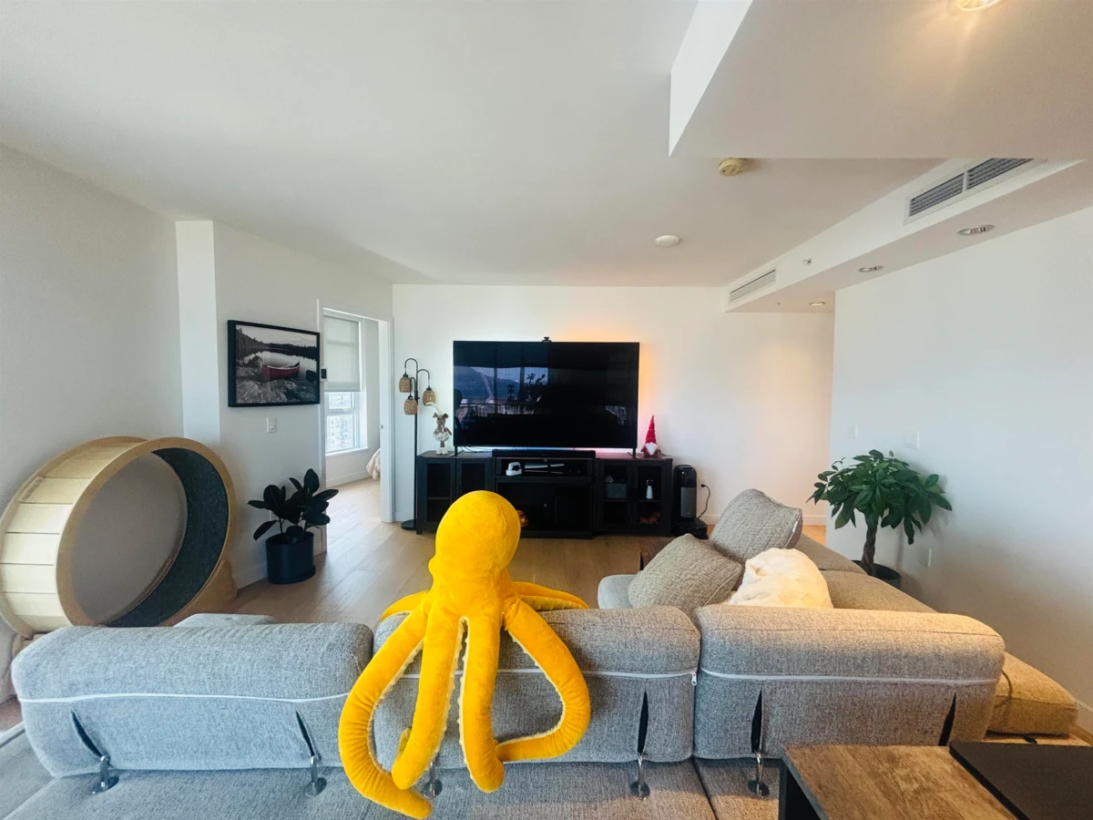 Family Room Photo of 3502 1289 Hornby Street, Vancouver, BC