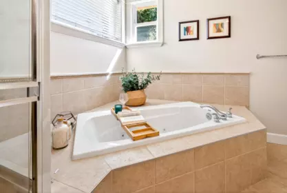 Mudroom Photo of 3825 154 Street, Surrey, BC