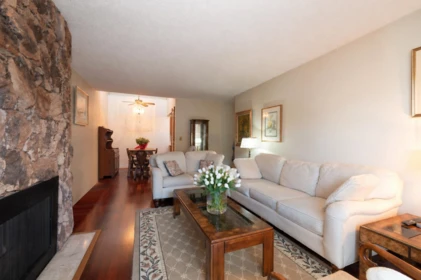 Basement Recreation Room Photo of 302 2250 Oxford Street, Vancouver, BC