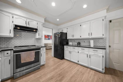 Kitchen Photo of 32507 Qualicum Place, Abbotsford, BC