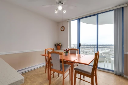 Breakfast Nook Photo of 2104 719 Princess Street, New Westminster, BC