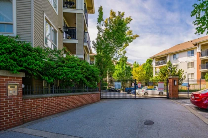 Garden / Landscaping Photo of D401 8929 202 Street, Langley, BC