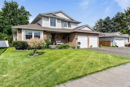 6915 Coach Lamp Drive, Chilliwack, BC, Chilliwack — Single Family Residence for sale