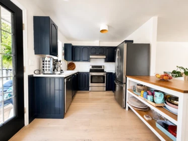 Kitchen Photo of 1001 Pomona Way, Squamish, BC