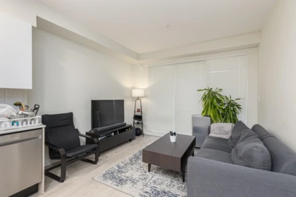 406 10838 Whalley Boulevard, Surrey, BC, Surrey — Apartment/Condo for sale