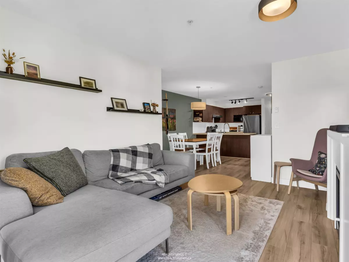 Living Room Photo of 315 738 E 29th Avenue, Vancouver, BC