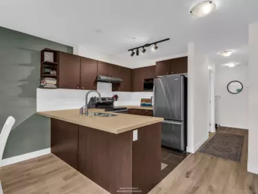 Kitchen Photo of 315 738 E 29th Avenue, Vancouver, BC