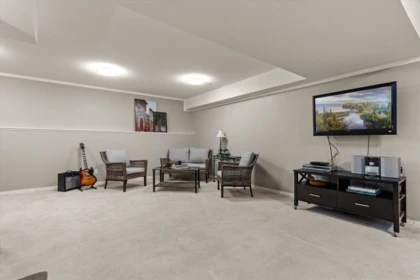 Hallway Photo of 11 8590 Sunrise Drive, Chilliwack, BC
