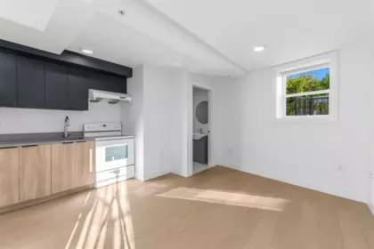 Primary Bedroom Photo of 7359 Oak Street, Vancouver, BC
