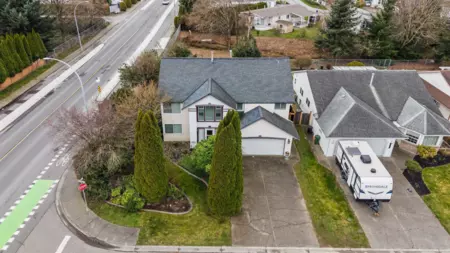 7575 Diamond Crescent, Chilliwack, BC, Chilliwack — Single Family Residence for sale