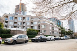 111 1236 W 8th Avenue, Vancouver, BC