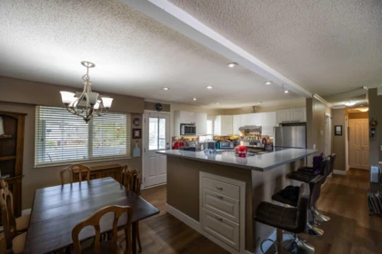 Kitchen Photo of 17884 57 Avenue, Surrey, BC