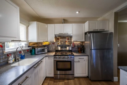 Pantry Photo of 17884 57 Avenue, Surrey, BC