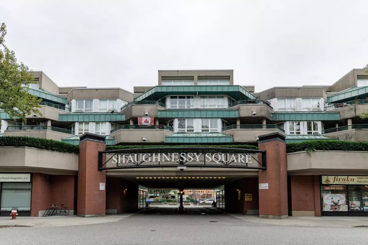Living Room Photo of A319 2099 Lougheed Highway, Port Coquitlam, BC