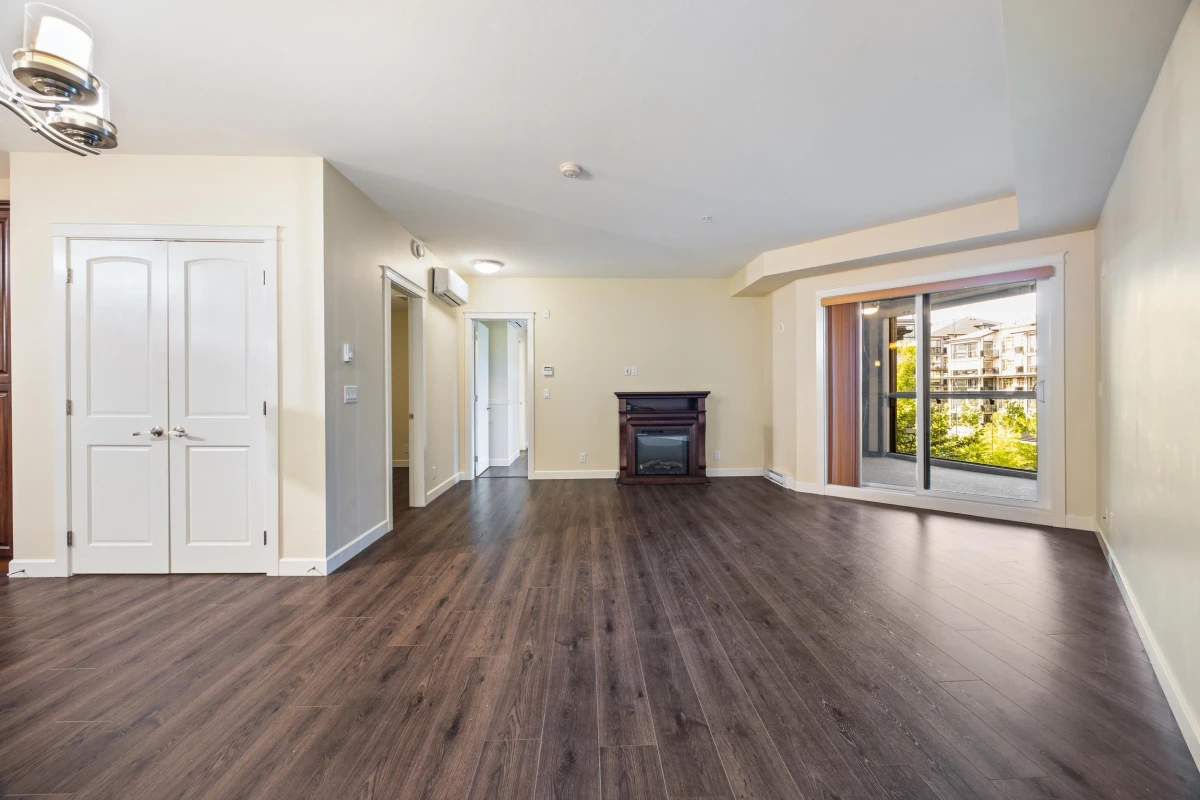 Living Room Photo of 408 20376 86 Avenue, Langley, BC