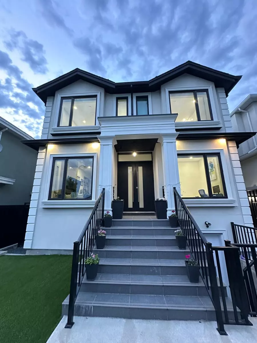 Family Room Photo of 759 E 57th Avenue, Vancouver, BC
