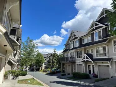 Front Yard Photo of 121 3105 Dayanee Springs Boulevard, Coquitlam, BC