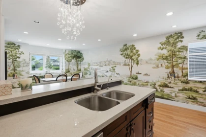 Basement Recreation Room Photo of 2015 Creelman Avenue, Vancouver, BC