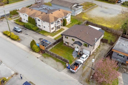 Front Yard Photo of 7570 May Street, Mission, BC