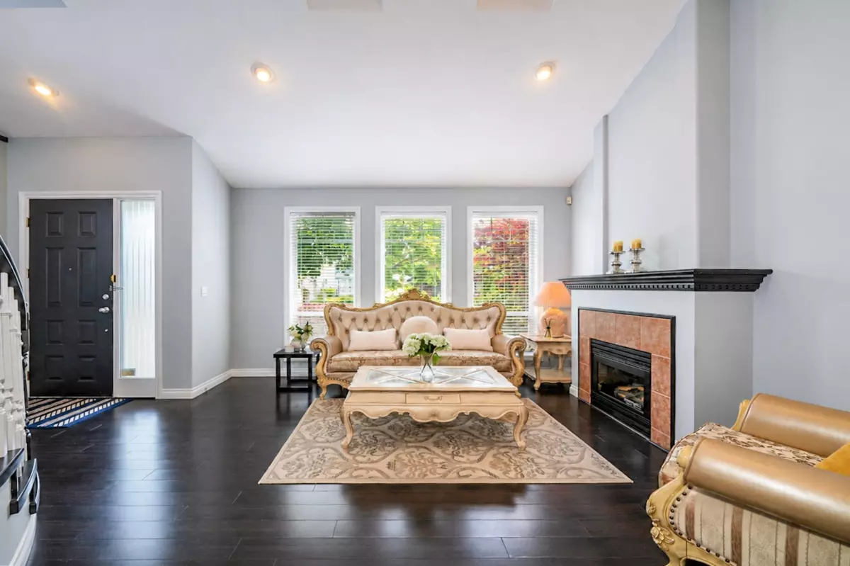 Family Room Photo of 6833 Barnard Drive, Richmond, BC