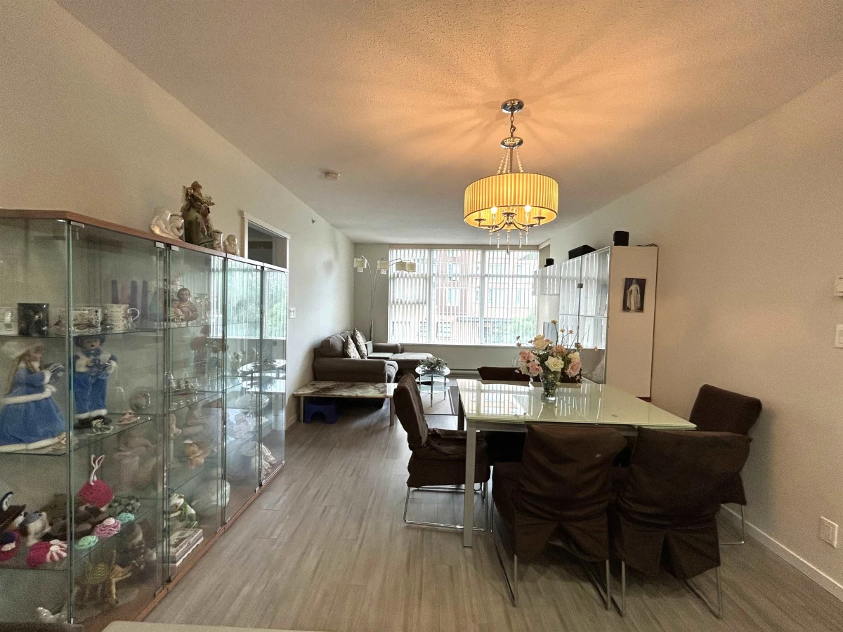 Dining Area Photo of 307 3102 Windsor Gate, Coquitlam, BC