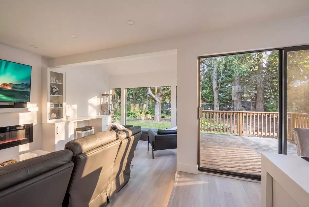 Family Room Photo of 15951 Alder Place, Surrey, BC