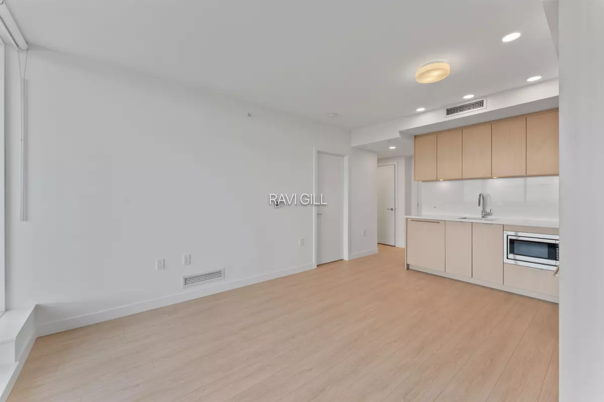 Dining Area Photo of 512 13675 107a Avenue, Surrey, BC