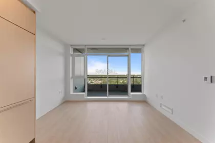 Kitchen Island Photo of 512 13675 107a Avenue, Surrey, BC