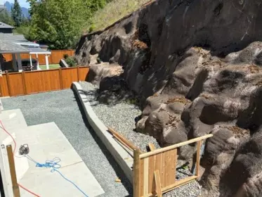 Swimming Pool Photo of 16 24850 106 Avenue, Maple Ridge, BC