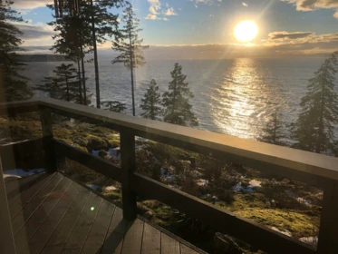 Dining Area Photo of 10991- 10993 Sunshine Coast Highway, Halfmoon Bay, BC
