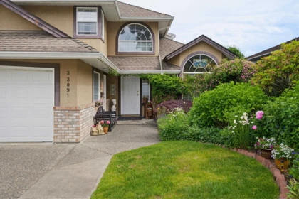 33091 Hawthorne Avenue, Mission, BC, Mission — Single Family Residence for sale