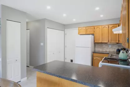 Walk-In Closet Photo of 17 20699 120b Avenue, Maple Ridge, BC