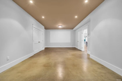 Hot Tub / Spa Photo of 2340 Orchard Lane, West Vancouver, BC
