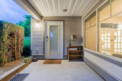 Entry Foyer Photo of 136 27358 32 Avenue, Langley, BC