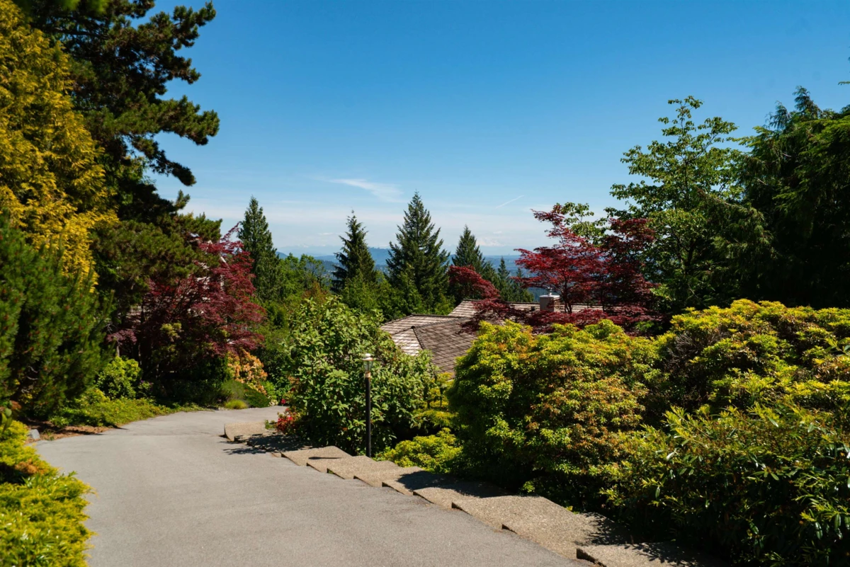 Family Room Photo of 1440 Sandhurst Place, West Vancouver, BC