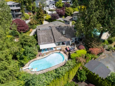 Backyard Photo of 3180 Westmount Place, West Vancouver, BC
