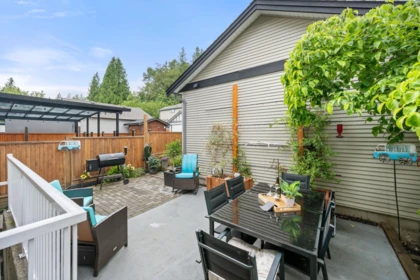 Hot Tub / Spa Photo of 24199 102b Avenue, Maple Ridge, BC