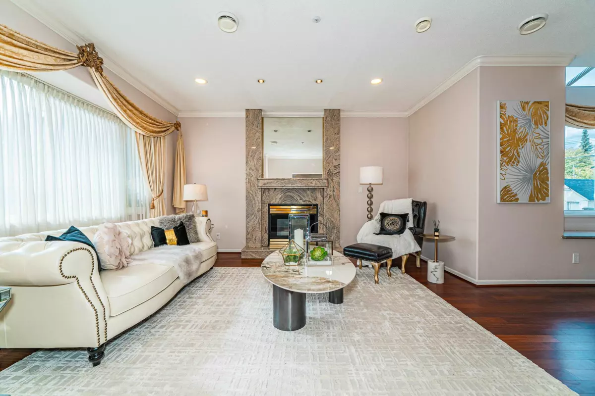 Family Room Photo of 4255 W 15th Avenue, Vancouver, BC
