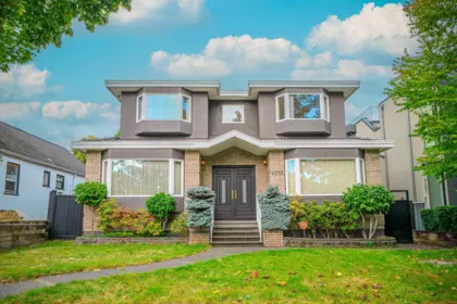 4255 W 15th Avenue, Vancouver, BC, Vancouver — Single Family Residence for sale